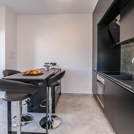 Apartamento Nice In With Kitchen