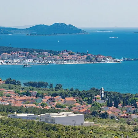 Nice In With Kitchen Lägenhet Biograd Na Moru